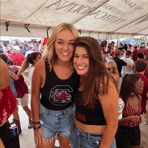 Meet your Posher, Elizabeth